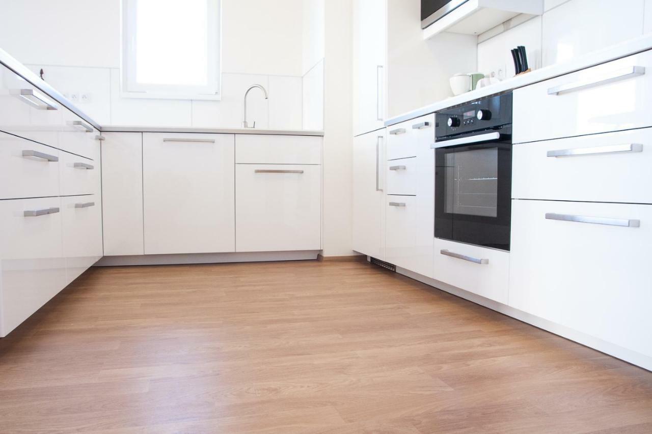 Prostorny 3 Pokojovy Apartman S Dvema Terasami 布拉格 外观 照片